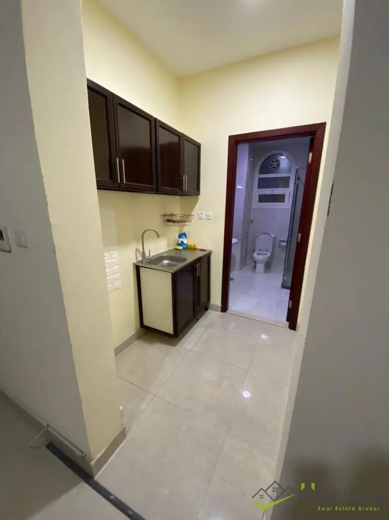 Well Maintained Ready to Move in (3) Well Maintained | Ready to Move in