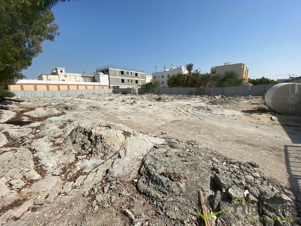 Residential-Land-for-Sale-in-Al-Mushrif-Abu-Dhabi-2 Residential Land for Sale in Al Mushrif, Abu Dhabi