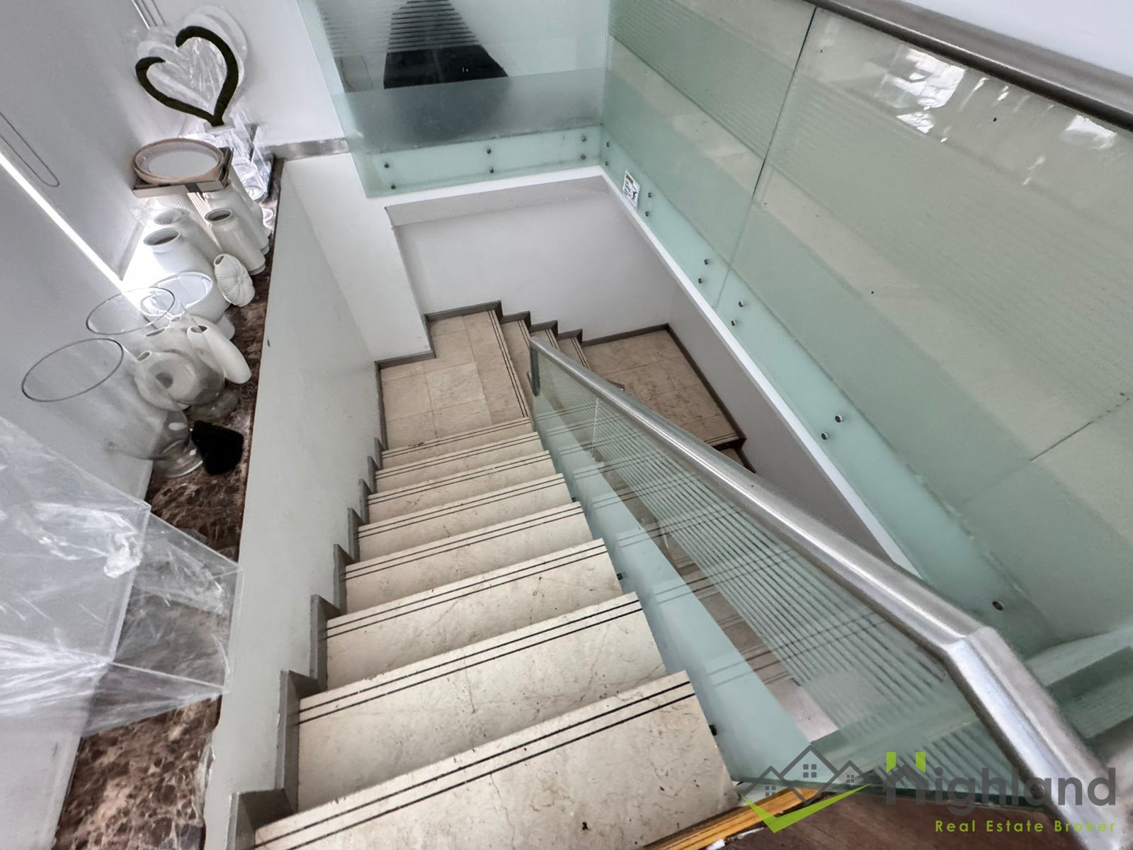 Showroom-Ground-Floor-170SQM-Basement-235-SQM-11 Showroom | Ground Floor 170SQM | Basement 235 SQM