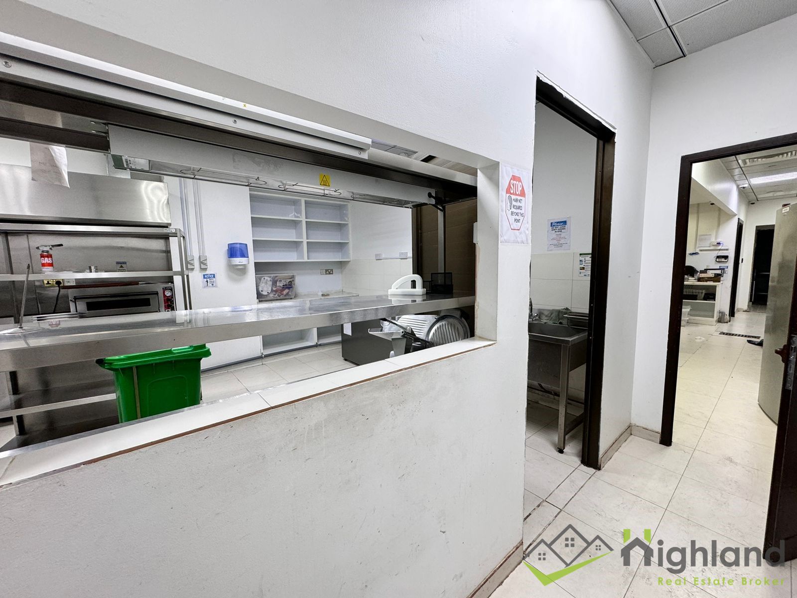 Showroom-Ground-Floor-170SQM-Basement-235-SQM-3 Showroom | Ground Floor 170SQM | Basement 235 SQM