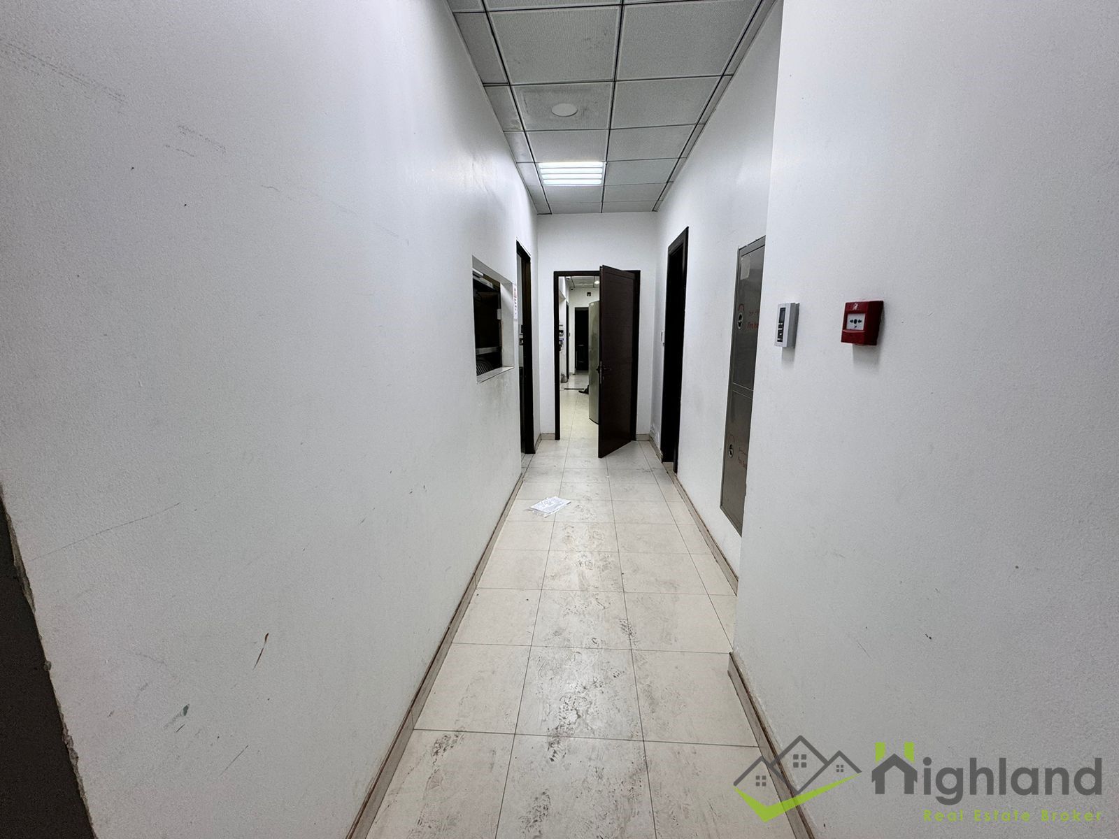 Showroom-Ground-Floor-170SQM-Basement-235-SQM-7 Showroom | Ground Floor 170SQM | Basement 235 SQM