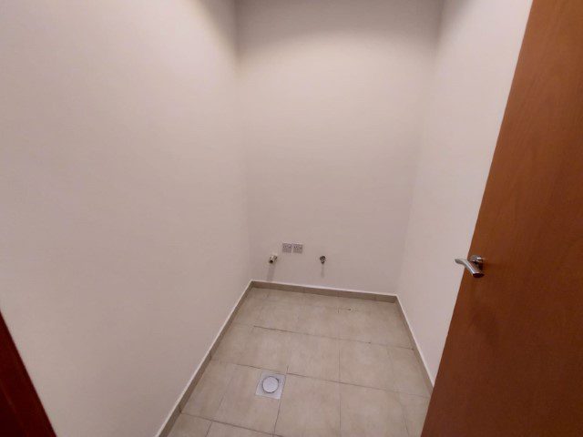 640