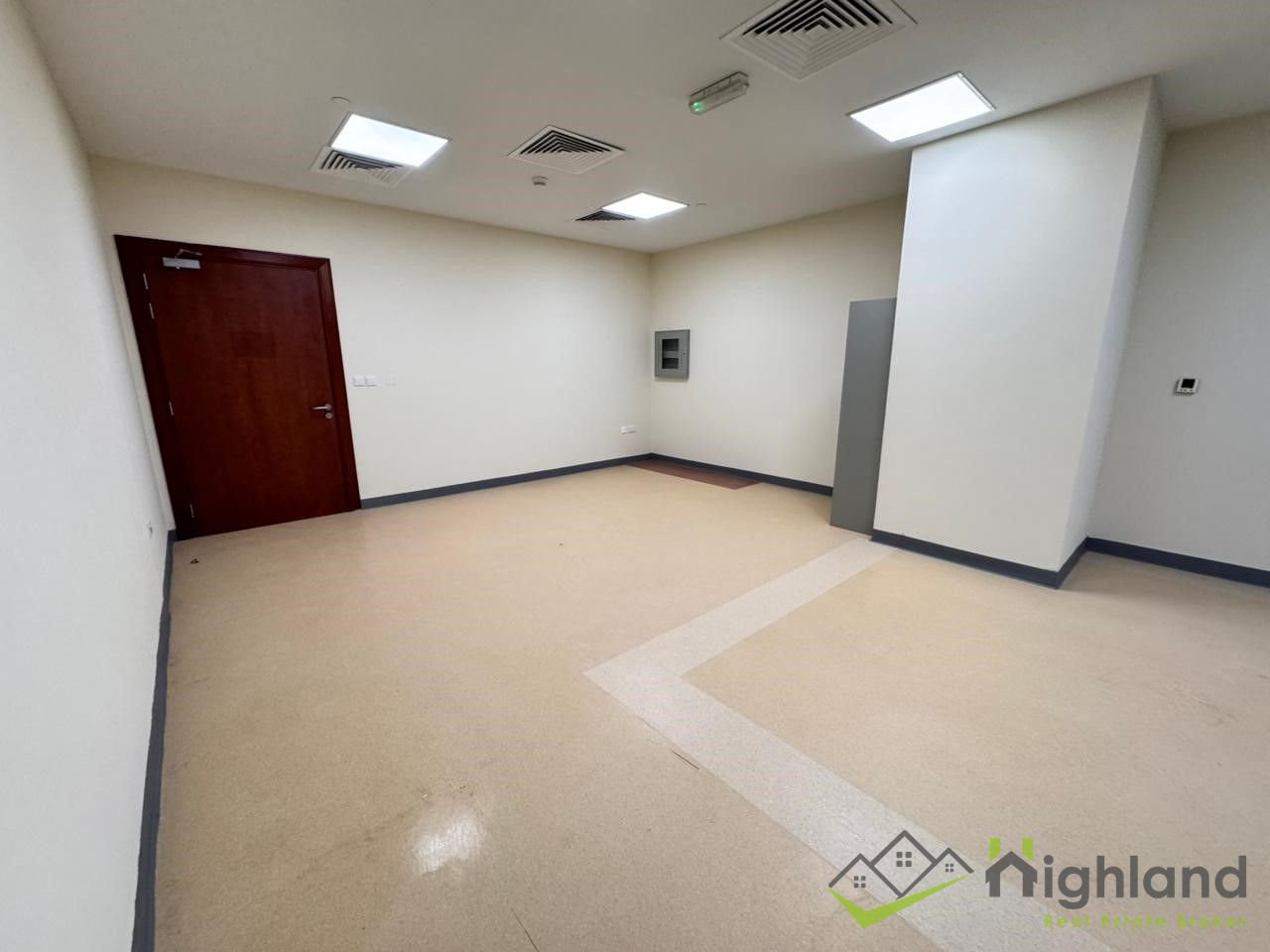 Ready-Office-Full-Commercial-Accessible-Location-6 Ready Office | Full Commercial | Accessible Location